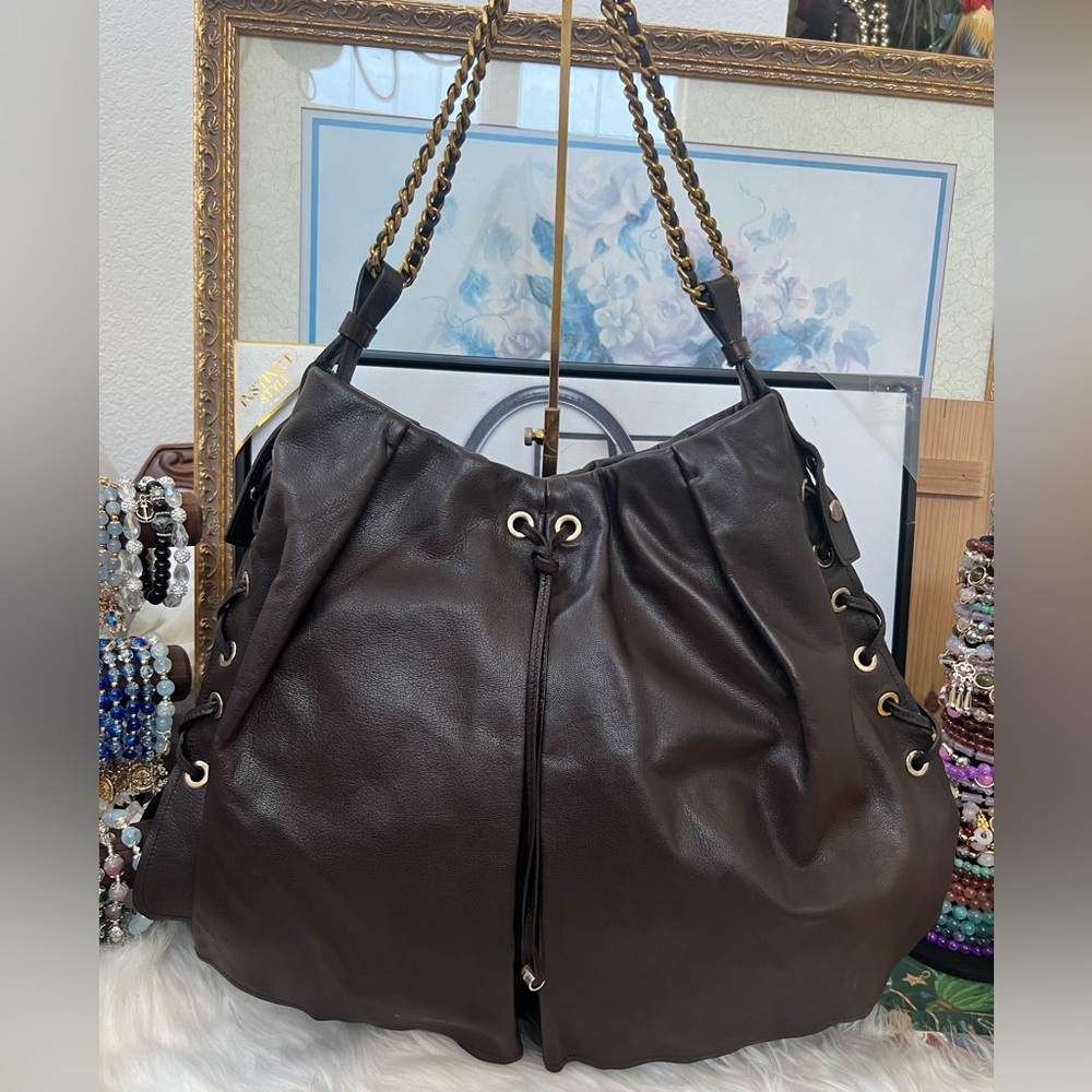 💜YSL 🔥RARE🐣The Shangri-La Mombasa Shoulder Bag.